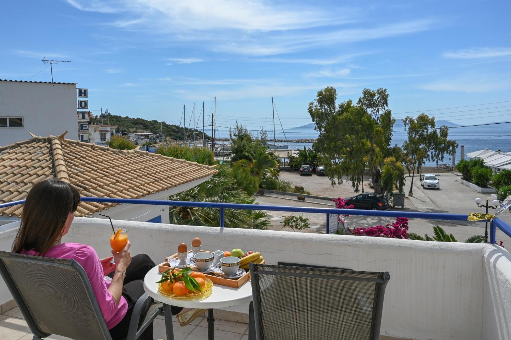 Hotel Avra Nea Epidhavros Bagian luar foto
