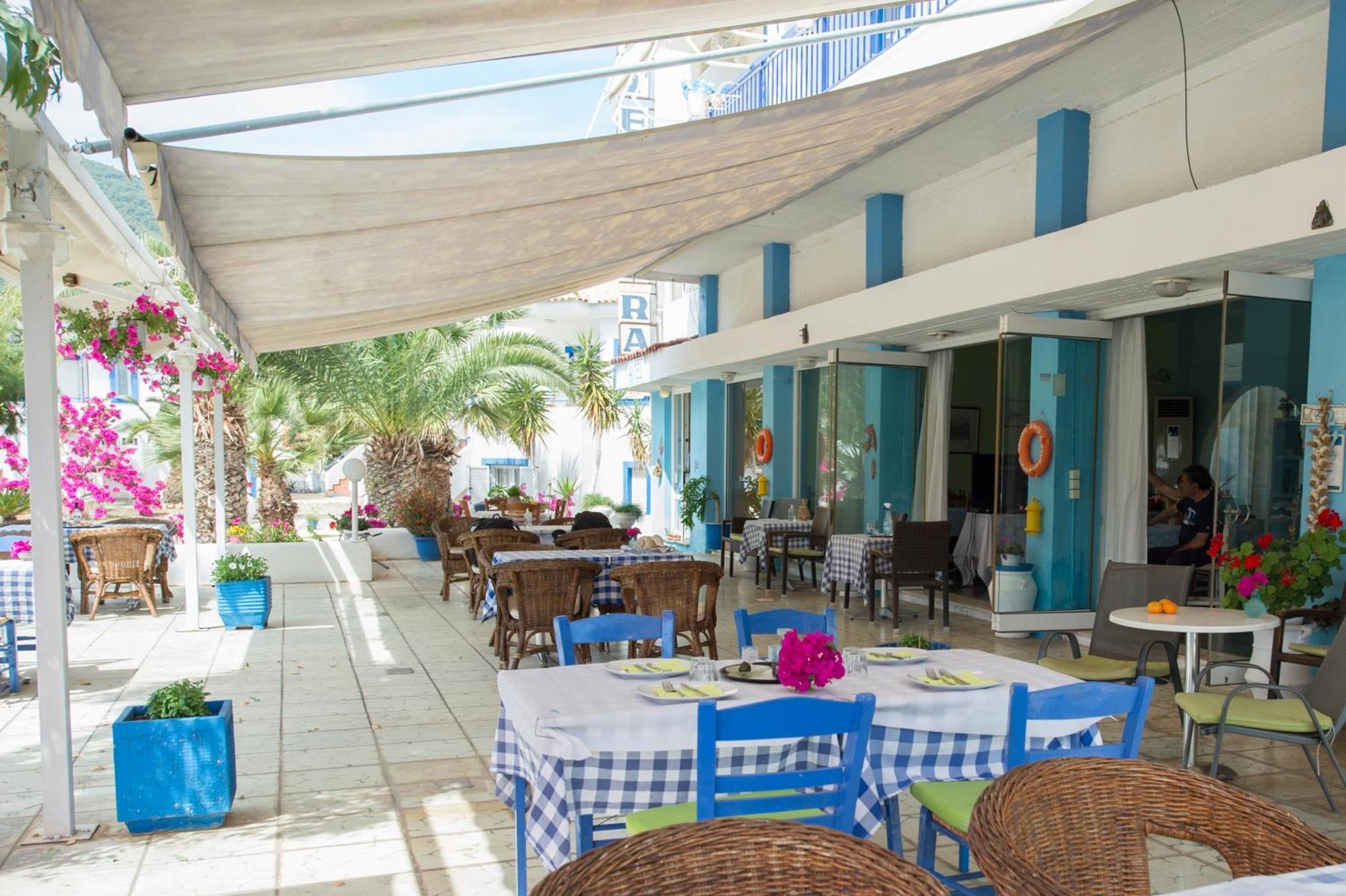 Hotel Avra Nea Epidhavros Bagian luar foto