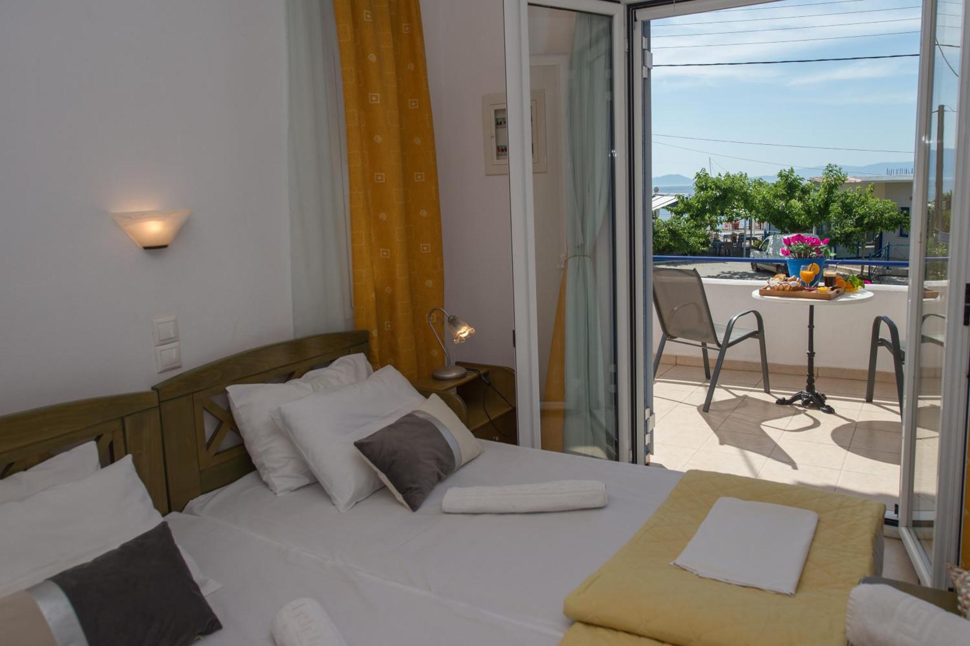 Hotel Avra Nea Epidhavros Bagian luar foto