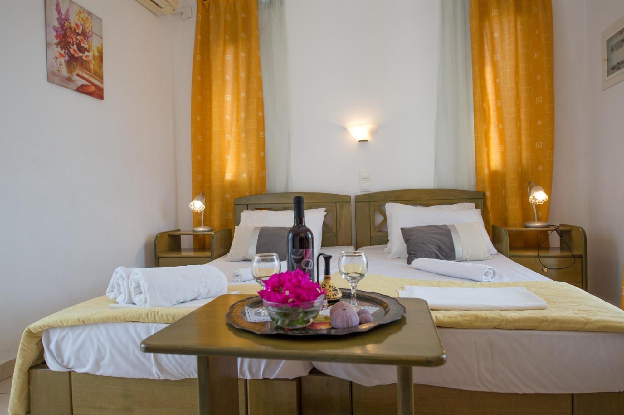 Hotel Avra Nea Epidhavros Bagian luar foto