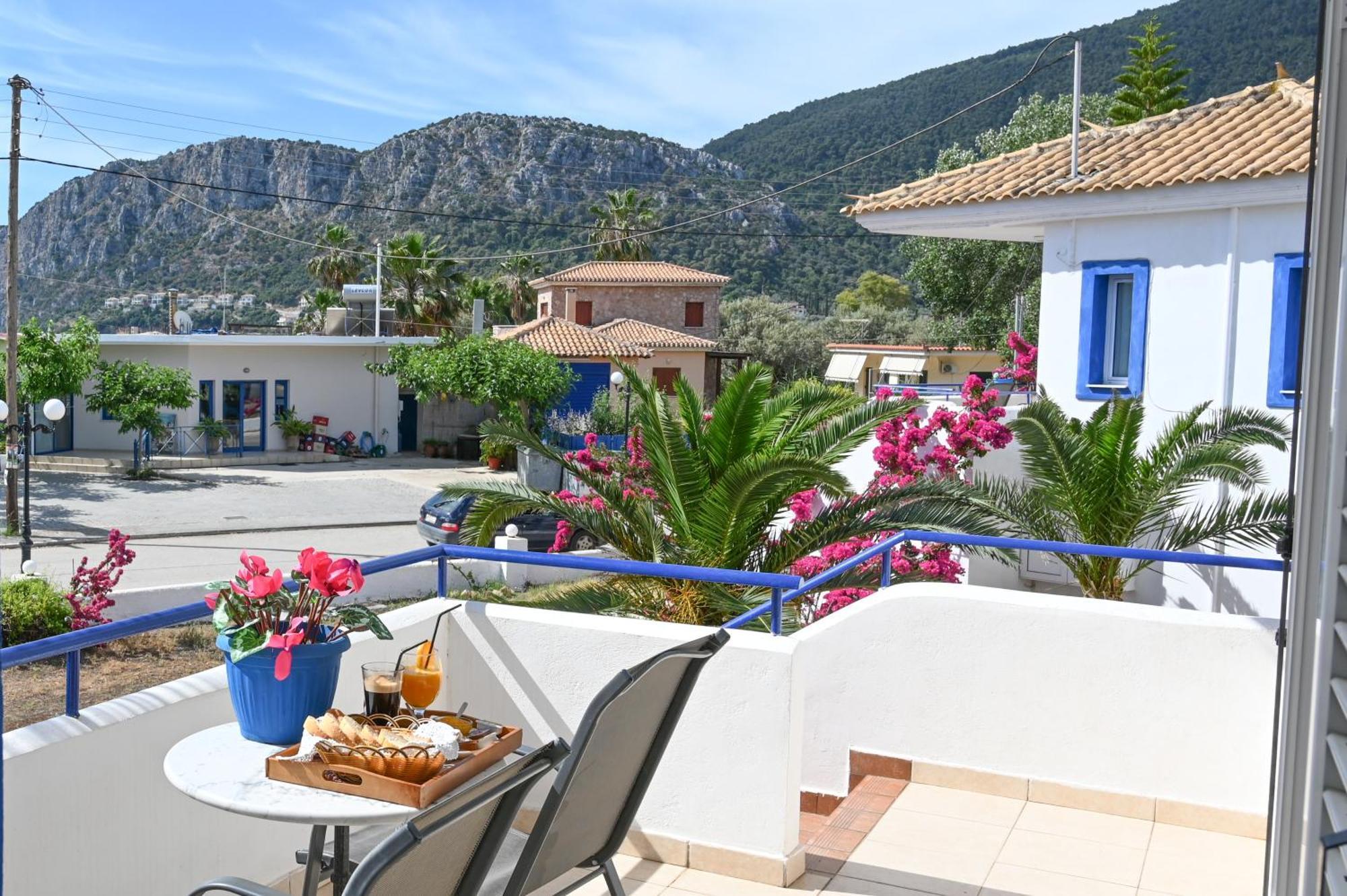 Hotel Avra Nea Epidhavros Bagian luar foto