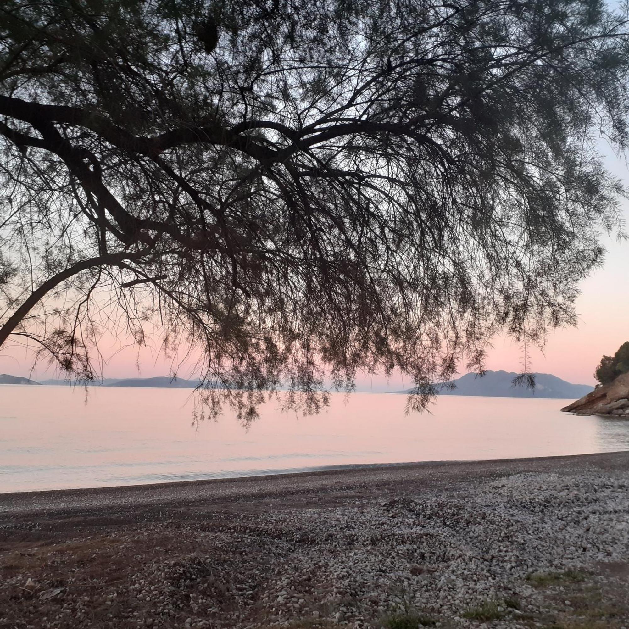 Hotel Avra Nea Epidhavros Bagian luar foto